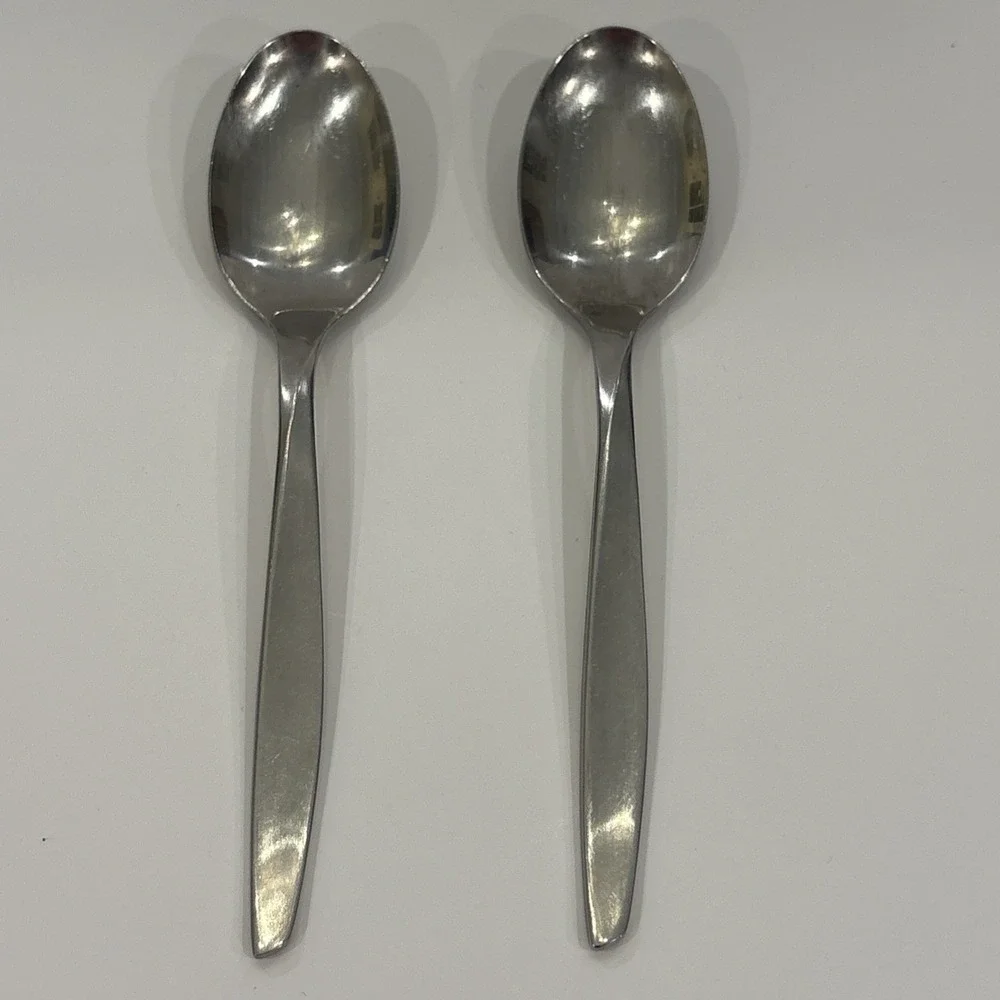 Lot of 2 International SCOPE Stainless Flatware Teaspoons